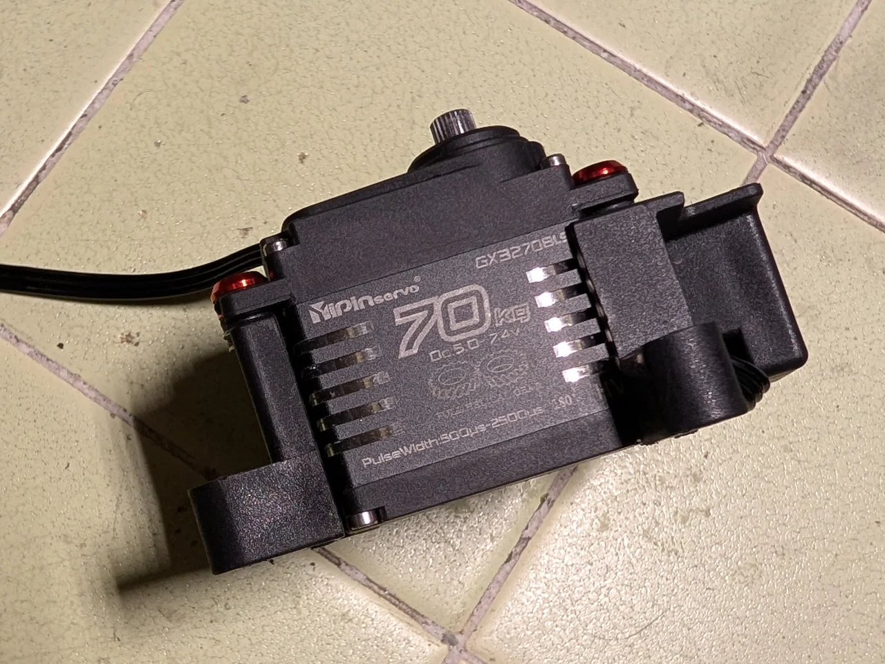 Corally_servo_mount_005.webp