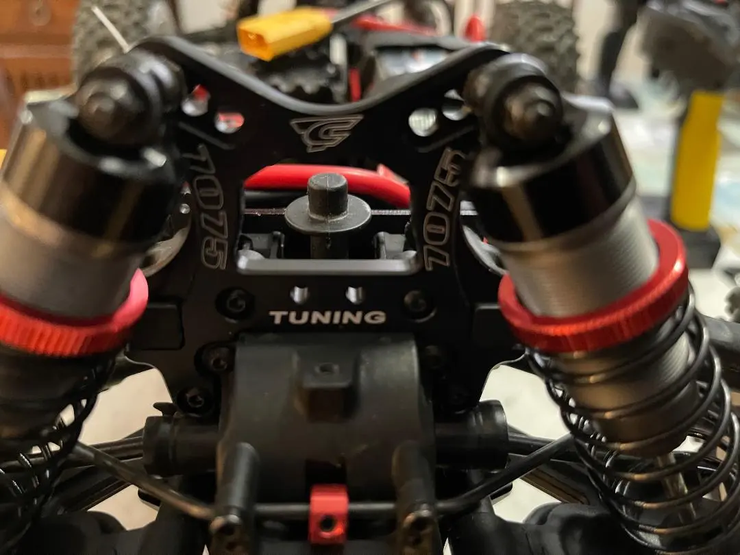 Radix6 front shock tower.jpg