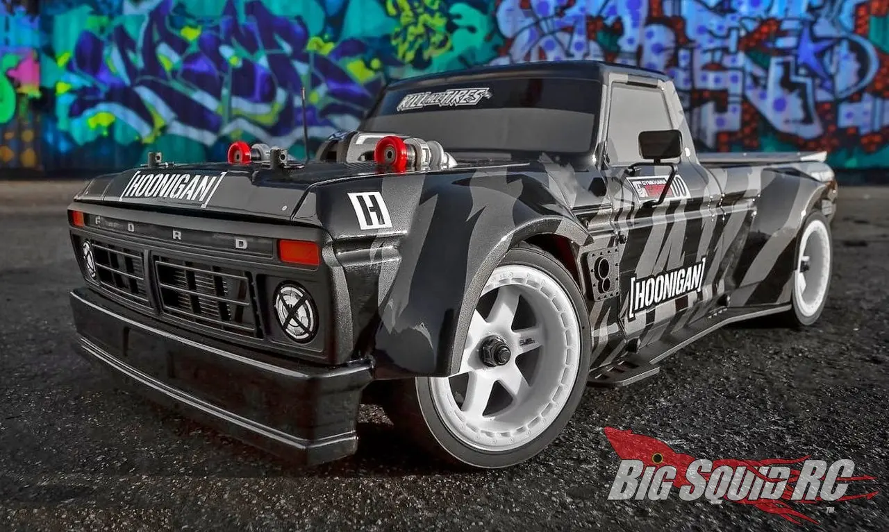 Team-Associated-Apex2-Hoonitruck-RTR-1.webp