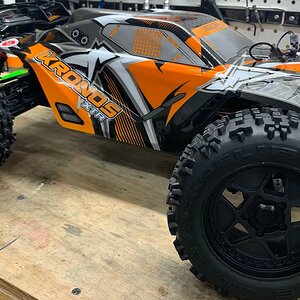 Team Corally - Kronos XTR unboxing and electronics installed.