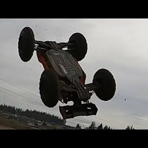 Team Corally Kronos XTR 6S bash!